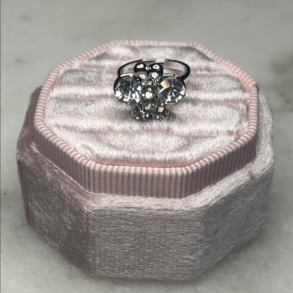 Elegant Silver Crystal Butterfly Ring